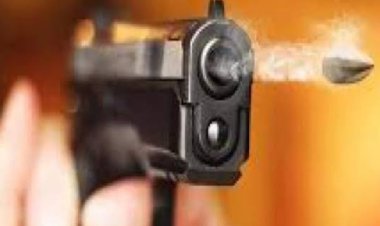 ... और चल गई गोली : भाजपा नेता की पुत्र की शादी में मंच पर गोली चलने से एक घायल