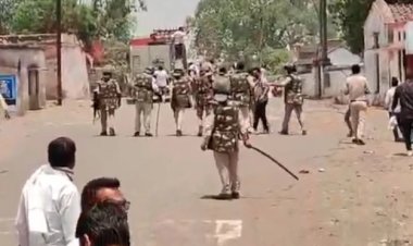 लव जिहाद : शादी से पहले लड़की को भगा ले गया लड़का, आक्रोशित लोगों ने दुकान में लगाई आग