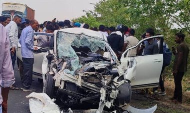 दर्दनाक हादसा : भीषण सड़क हादसे में कार सवार 4 लोगों की मौत