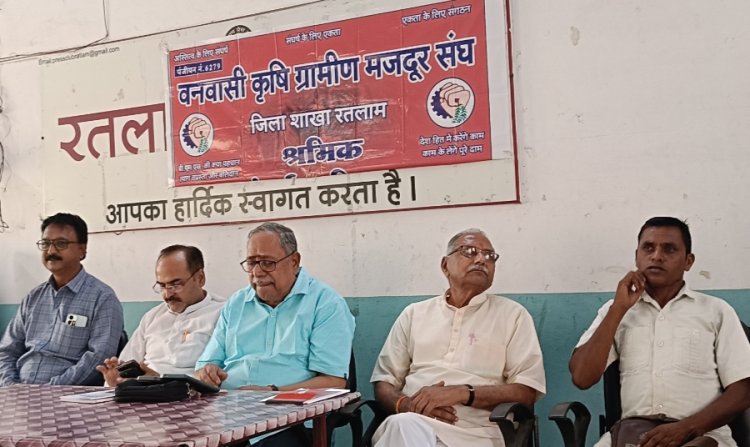 सामाजिक सरोकार : देश में 93 फीसद असंगठित मजदूरों की आवाज को बुलंद कर रहा है भारतीय मजदूर संघ