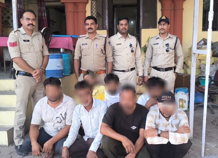 पुलिस कार्रवाई : 9 जुआरियों को पकड़ा जुंआ खेलते