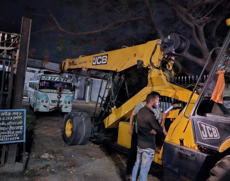 जागे जिम्मेदार : भोपाल में हुई घटना के बाद रतलाम में भी जिम्मेदार जागे स्कूल तथा अन्य बसों का निरीक्षण