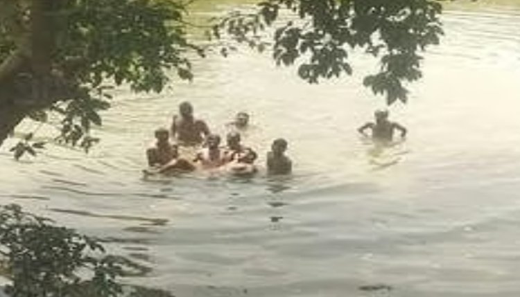 राहत बन गई मौत : नदी में उतारकर गर्मी में ठंडक का आनंद लेने वाले तीन भाइयों की डूबने से मौत