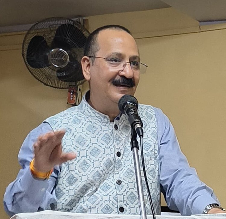 परकाया प्रवेश जैसा है बाल साहित्य का लेखन : प्रो. संजय द्विवेदी