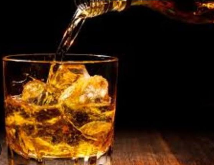 शिक्षा का मंदिर शर्मसार : कई बार की तरह शराब के नशे में स्कूल पहुंची महिला शिक्षिका