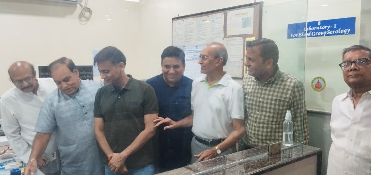 सामाजिक सरोकार : डीआरएम द्वारा मानव सेवा समिति रक्त कोष का निरीक्षण