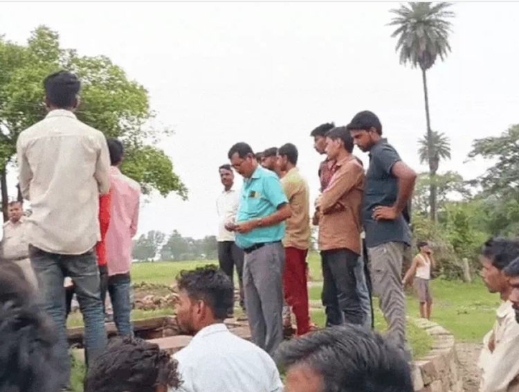 आत्महत्या, हादसा या हत्या : कुएं से तैरते मिले मां और दो बच्चों के शव