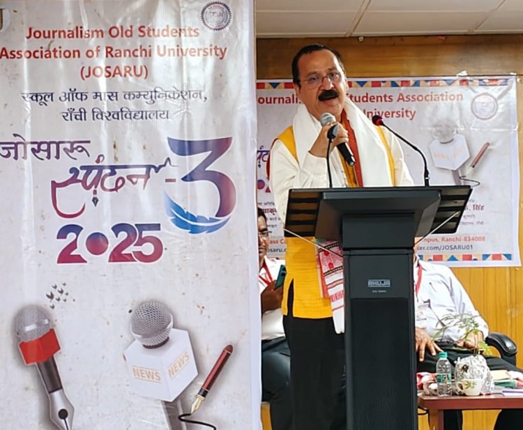 सामाजिक सरोकार : विवाद नहीं संवाद की पत्रकारिता कीजिए