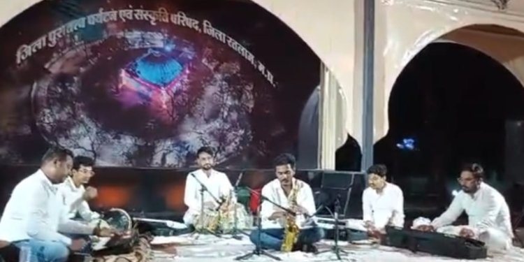 कला संस्कृति : रियासतकालीन संगीत की याद ताज़ा.....दादा अब्दुल शकूर के बाद पोतों व पड़पोतों ने दी वाद्ययंत्रों की म्यूजिकल प्रस्तुति