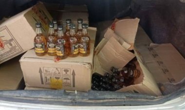 पुलिस की नाकाबंदी : गुजरात की गाड़ी ली तलाशी तो निकली अवैध शराब, हर्षित, अजय व सौरभ को किया गिरफ्तार