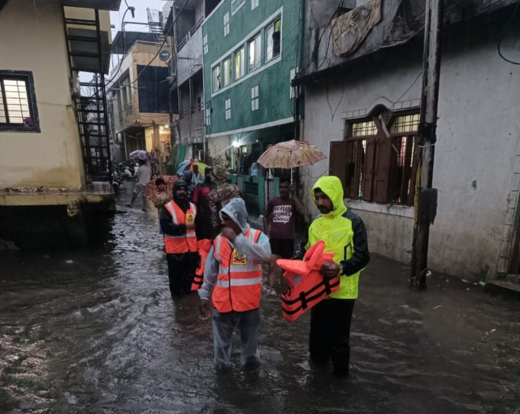 अतिवृष्टि : रतलाम में ढाई घंटे में लगभग 4 इंच बारिश, जल भराव से मचा हाहाकार