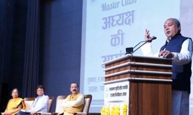 विचार सरोकार : अध्यक्ष की आसंदी मर्यादा, संतुलन और न्याय का प्रतीक 