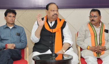 औद्योगिक विकास के साथ विकसित रतलाम की परिकल्पना होगी पूर्ण, मीडिया करे सकारात्मक सहयोग 