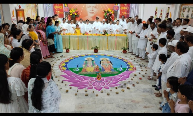 धर्म संस्कृति : आध्यात्मिक उत्साह और शुभ संकल्पों के साथ मनाया दीपावली उत्सव