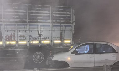 दुर्घटना : कोहरे के चलते ट्रक के पीछे जा टकराई कार, तीन घायल