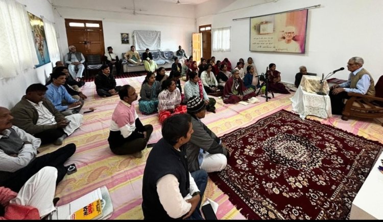 धर्म संस्कृति : समग्र विश्व की सृजनकर्ता है मांँ