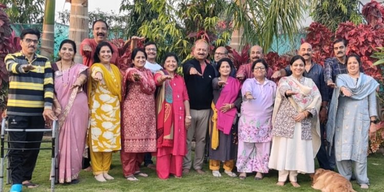 सामाजिक सरोकार : मित्रों की अनोखी पहल, पर्यावरण के साथ भारतीय संस्कृति की सुरक्षा की ली शपथ