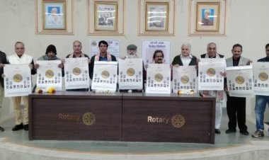 साहित्य सरोकार : कविता और रेखाचित्रों से सज्जित 'सुनें सुनाएं'  के कविता कैलेण्डर का विमोचन हुआ