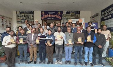 प्रयोगशीलता और नवाचार भौतिक को समावेशी बनाएंगे : डॉ. जोशी