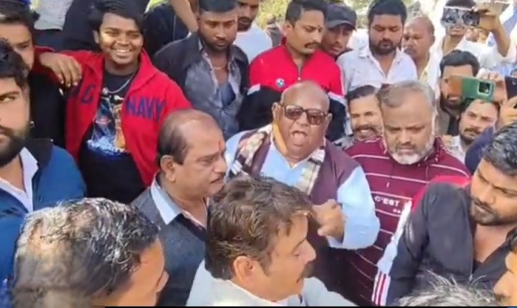 आक्रोश : भेरुजी का ओटला तोड़ने पर मालिक सहित अन्य के खिलाफ प्रकरण दर्ज