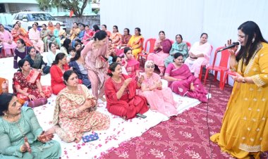 फाग गीतों की हुई उम्दा प्रस्तुतियां