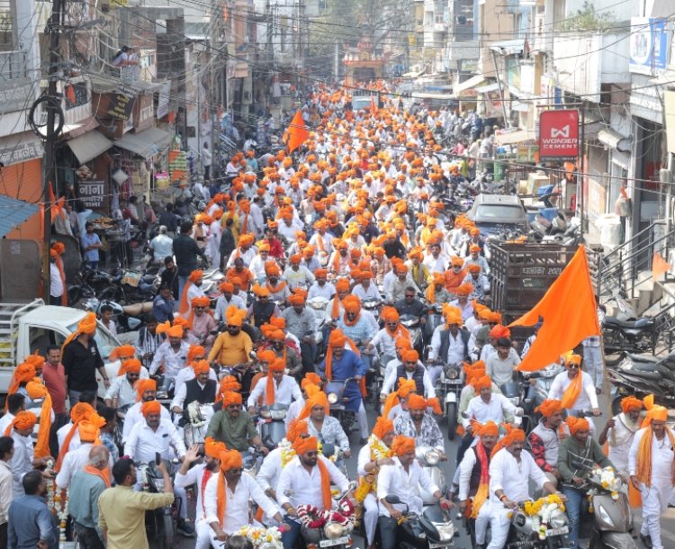 सामाजिक सरोकार : शिवरात्रि पर्व के पूर्व शहर में दौलत जाट पहलवान के नेतृत्व में निकली साफा रैली