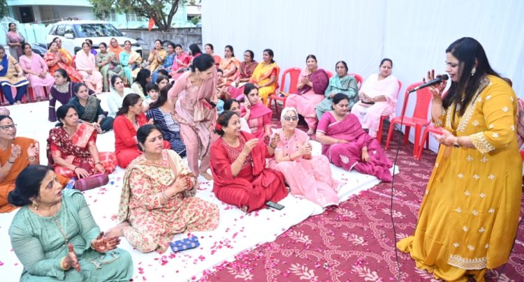 फाग गीतों की हुई उम्दा प्रस्तुतियां