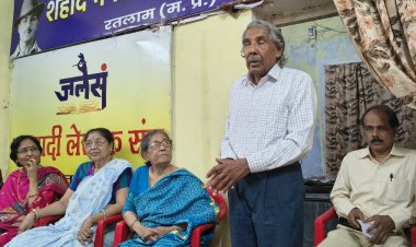 साहित्य सरोकार : संस्कृतियों के बीच एक पुल बनाती है कविता