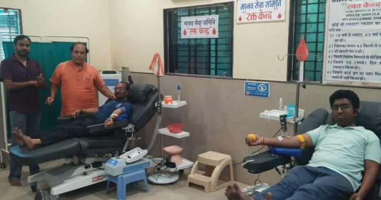सामाजिक सरोकार : राष्ट्रीय स्वयंसेवक संघ के स्वयंसेवकों ने किया रक्तदान