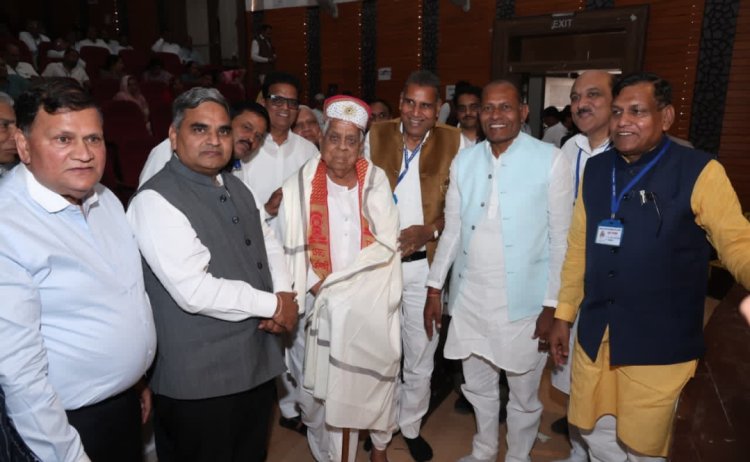 सामाजिक सरोकार : जैन दिवाकर जी के आचारो और विचारों से संघठन को गढ़ने का काम करें : केबिनेट मंत्री गौतम दक