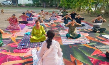 सेहत सरोकार :  “स्वस्थ वृद्धावस्था के लिए योग” के तहत योग शिविर