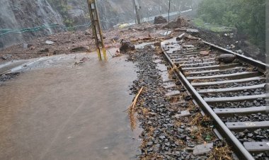 रेलयात्री सरोकार : भारी बारिश से रेल यातायात प्रभावित, रतलाम मंडल से गुजरने वाली बांद्रा-वलसाड़ रूट की कई ट्रेनें चल रही विलम्ब से