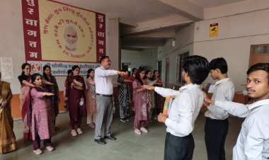 सामाजिक सरोकार : युवाओं ने ली नशा मुक्ति की शपथ, प्रभावशाली नारों से गुंजायमान रहा महाविद्यालय