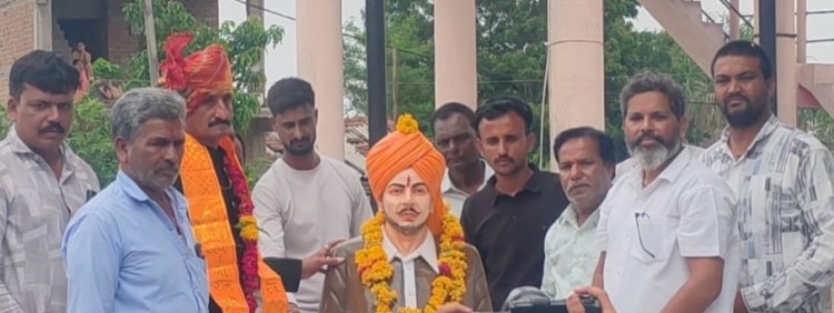 सामाजिक सरोकार : अमर शहीद भगत सिंह की प्रतिमा का अनावरण