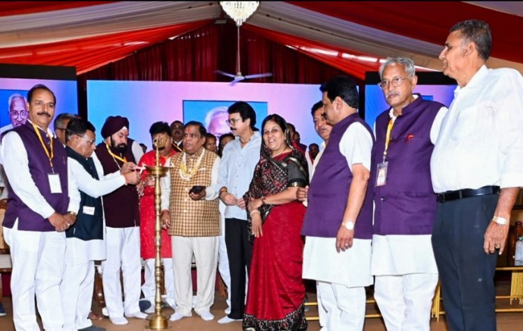 रतलाम में सजा 'रत्नपुरी शामियाना महोत्सव': टेंट व्यवसायियों की एकजुटता से गूंजा हॉल