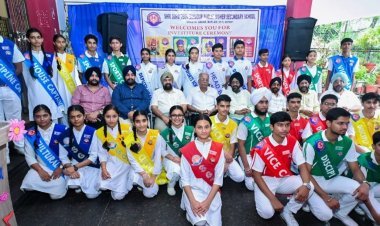 श्री गुरु तेग बहादुर पब्लिक हायर सेकेंडरी स्कूल शास्त्री नगर की छात्र परिषद का हुआ पद ग्रहण समारोह